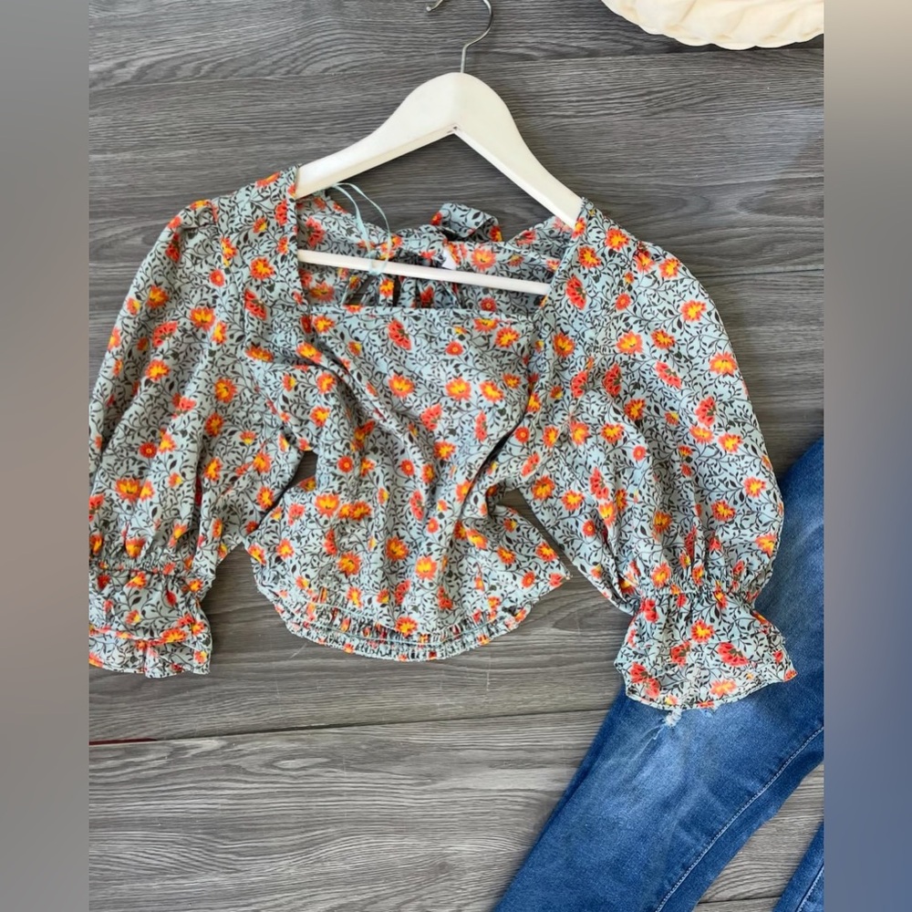 Women’s Ditsy Floral Top